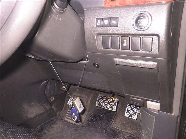 TOYOTA VELLFIRE 2009