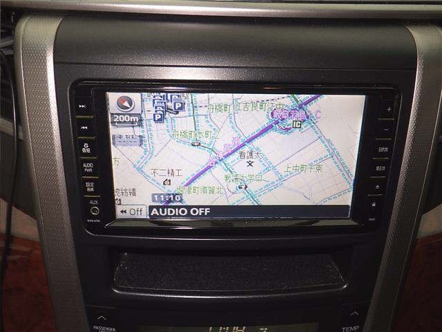 TOYOTA VELLFIRE 2010