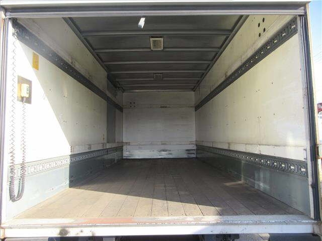 MITSUBISHI CANTER 2011