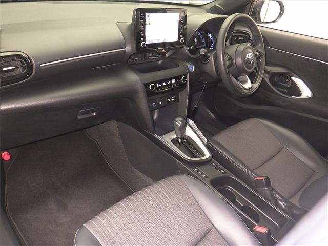 TOYOTA YARIS CROSS 2023