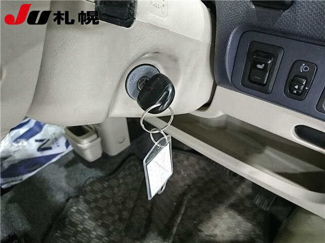 MITSUBISHI EK WAGON 2012