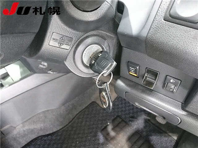 NISSAN WINGROAD 2009