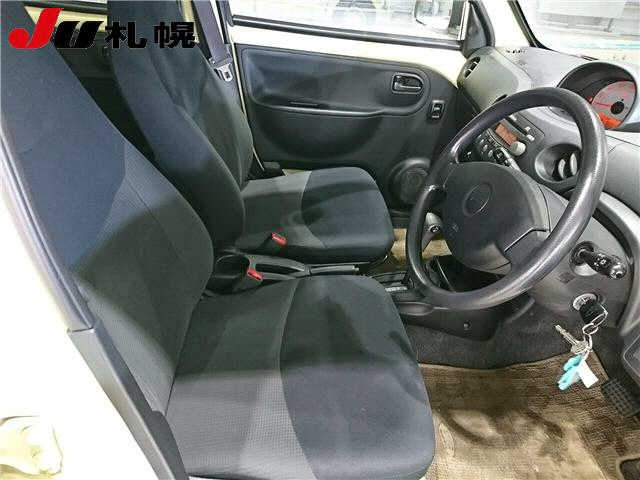 DAIHATSU ESSE 2011