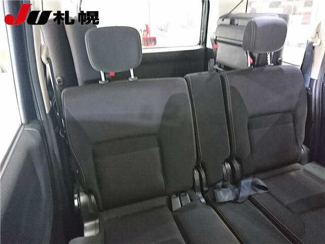 NISSAN SERENA 2009