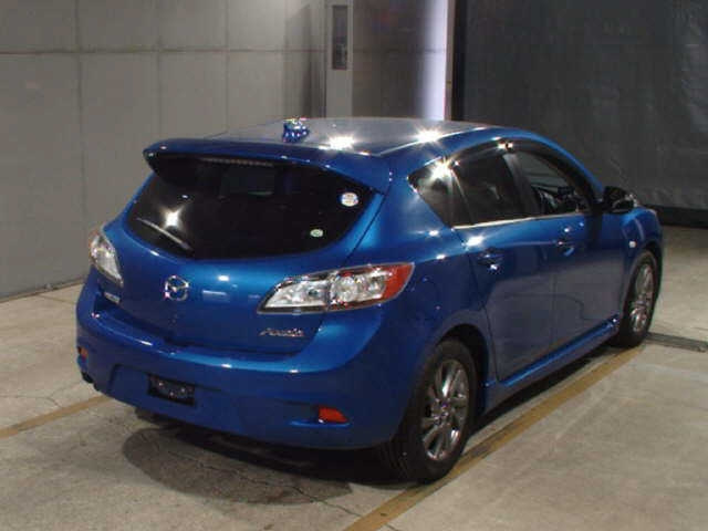 MAZDA AXELA 2013