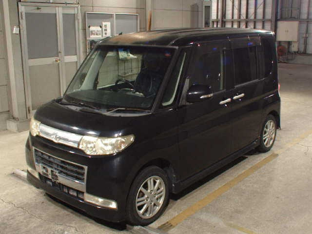 DAIHATSU TANTO 2010