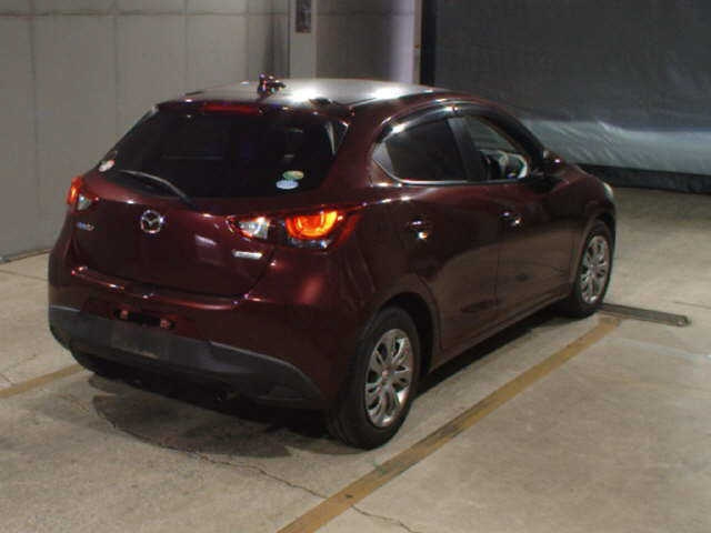 MAZDA DEMIO 2017