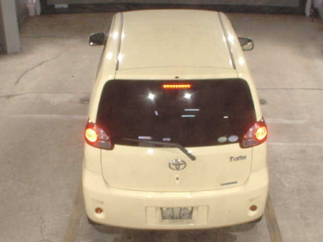 TOYOTA PORTE 2008