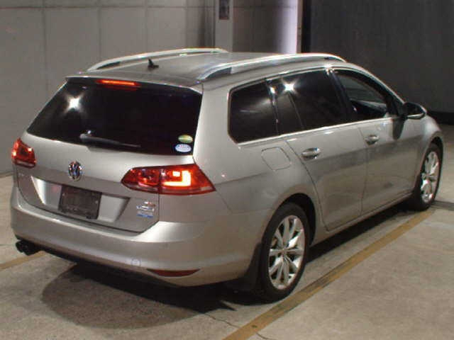 VOLKSWAGEN GOLF VARIANT 2015
