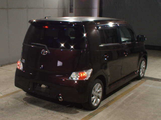 TOYOTA BB 2009