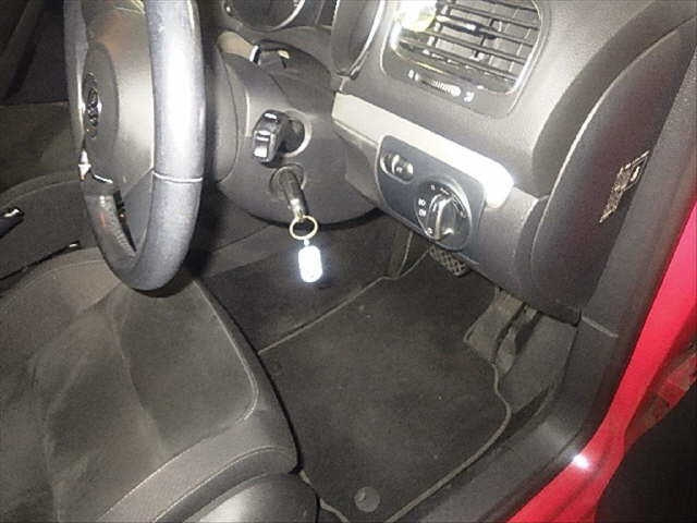 VOLKSWAGEN GOLF 2012