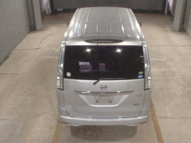 NISSAN SERENA 2014