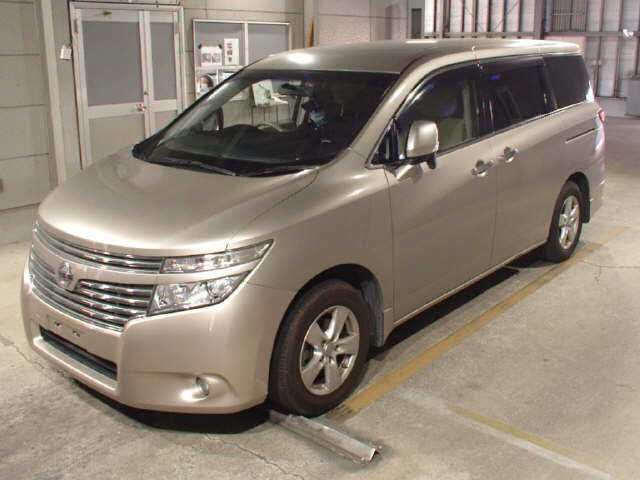NISSAN ELGRAND 2010