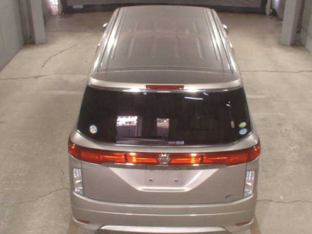 NISSAN ELGRAND 2010