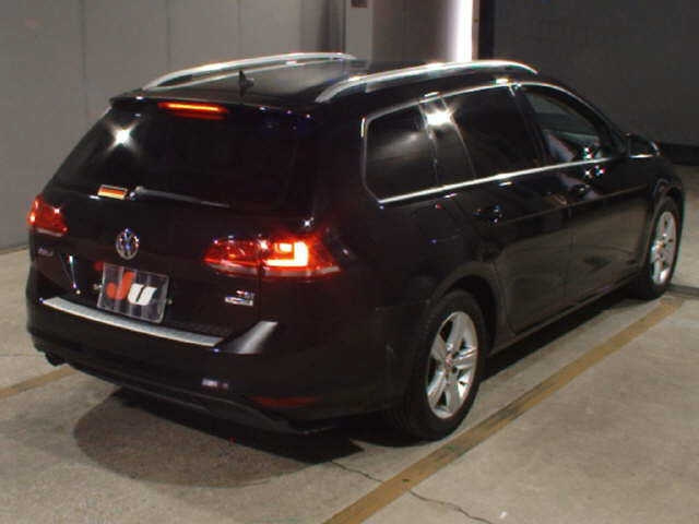 VOLKSWAGEN GOLF VARIANT 2016