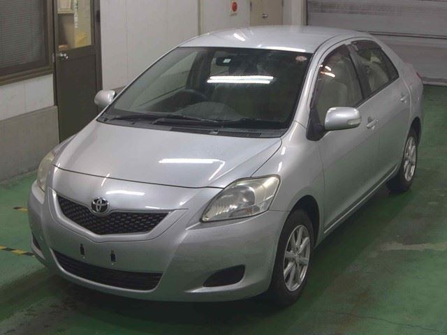 TOYOTA BELTA 2012