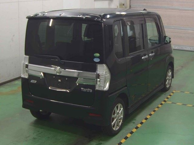 DAIHATSU TANTO 2014