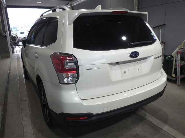 SUBARU FORESTER 2015