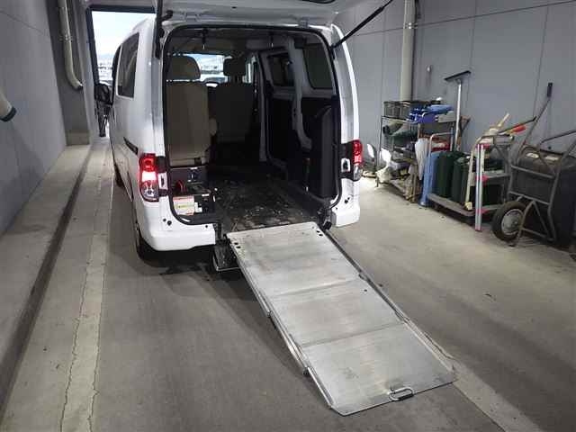 NISSAN NV200 2017