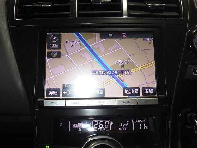 TOYOTA PRIUS ALPHA 2014