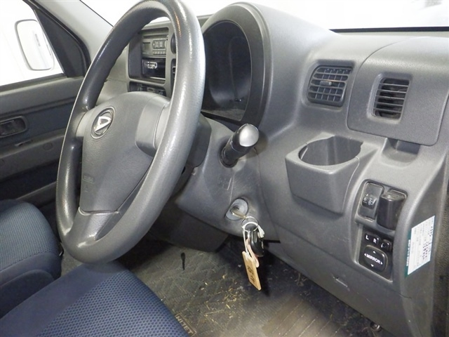 DAIHATSU HIJET VAN 2010