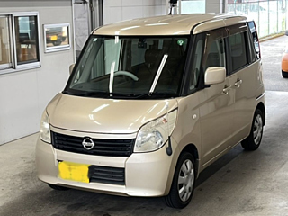NISSAN ROOX 2011