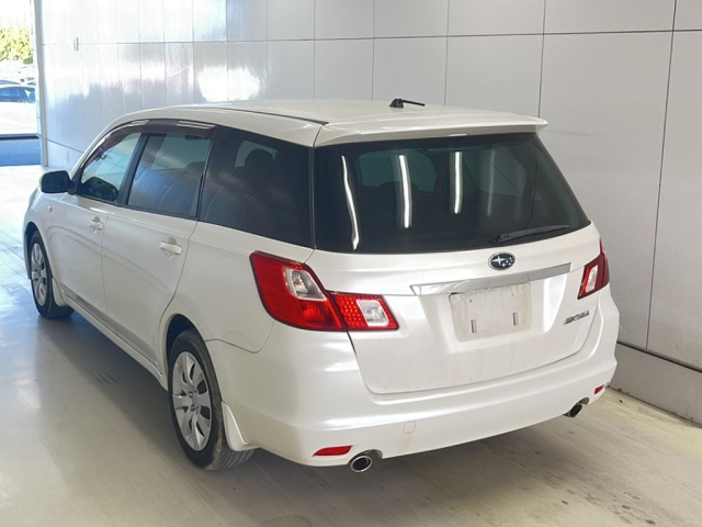 SUBARU EXIGA 2010