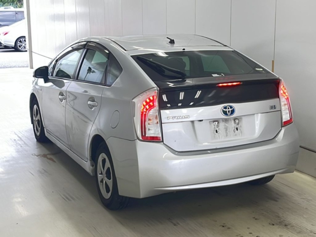 TOYOTA PRIUS 2014