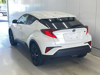 TOYOTA C-HR 2021