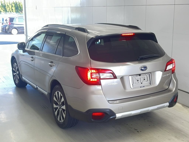 SUBARU LEGACY OUTBACK 2015
