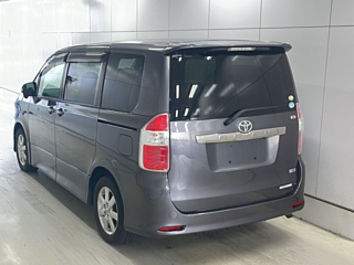TOYOTA NOAH 2008