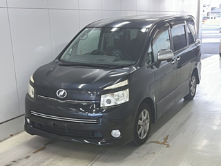 TOYOTA VOXY 2009