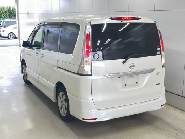 NISSAN SERENA 2012