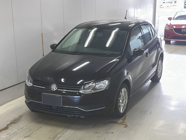 VOLKSWAGEN POLO 2015