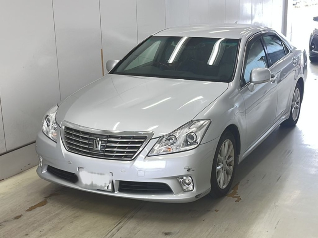 TOYOTA CROWN 2011