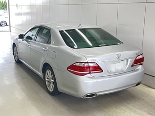TOYOTA CROWN 2011