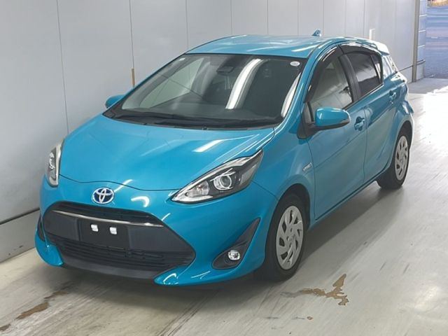 TOYOTA AQUA 2018