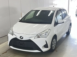 TOYOTA VITZ 2018