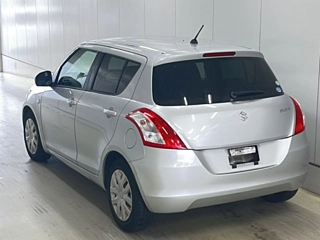 SUZUKI SWIFT 2010