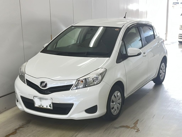 TOYOTA VITZ 2012