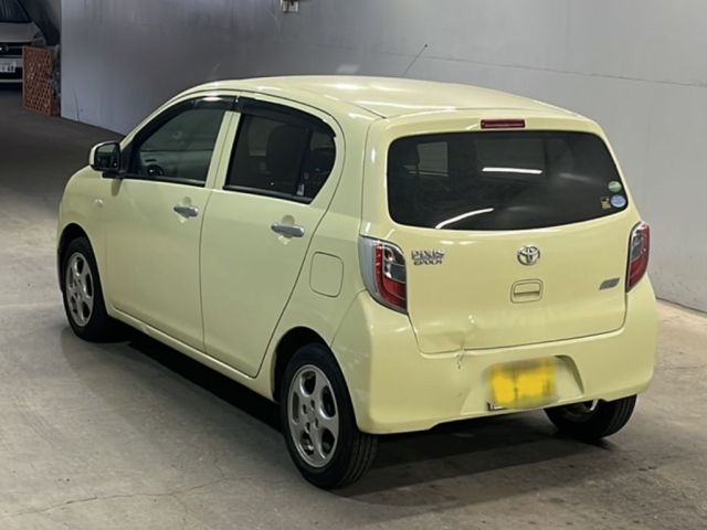 TOYOTA PIXIS EPOCH 2013