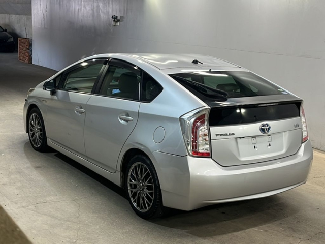 TOYOTA PRIUS 2013