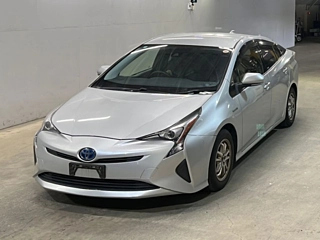 TOYOTA PRIUS 2016
