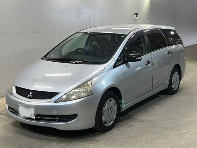 MITSUBISHI GRANDIS 2008