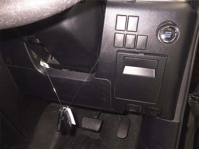 TOYOTA VELLFIRE 2015