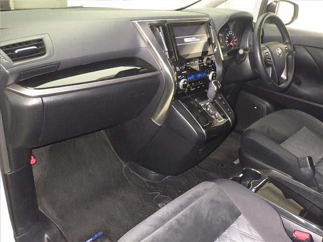 TOYOTA ALPHARD 2018