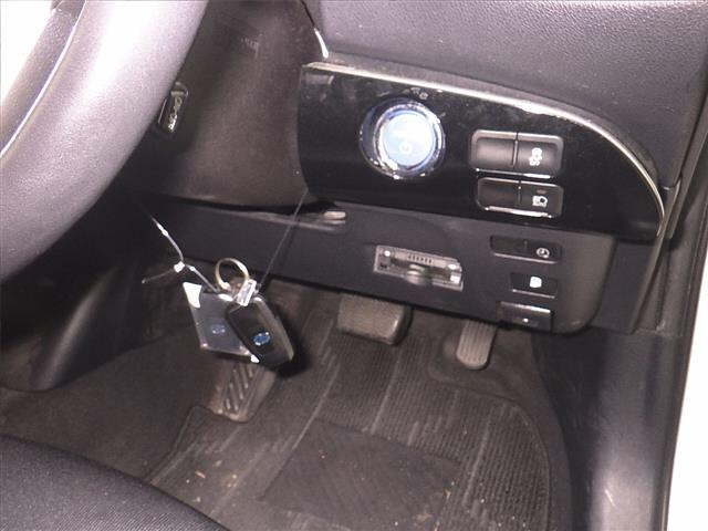 TOYOTA PRIUS PHV 2019