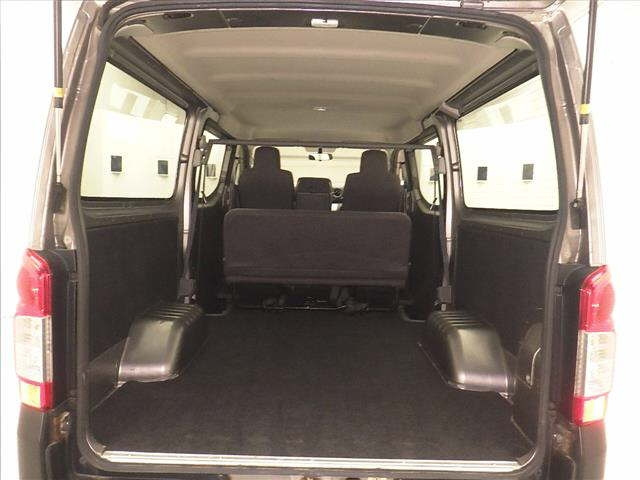 NISSAN CARAVAN VAN 2016