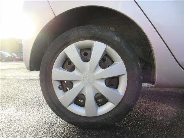 DAIHATSU MIRA E S 2012