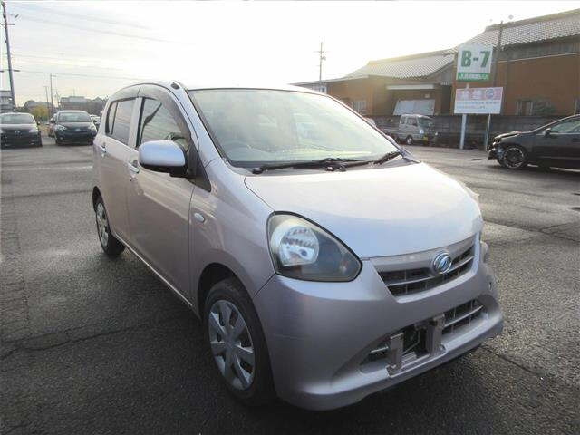 DAIHATSU MIRA E S 2012